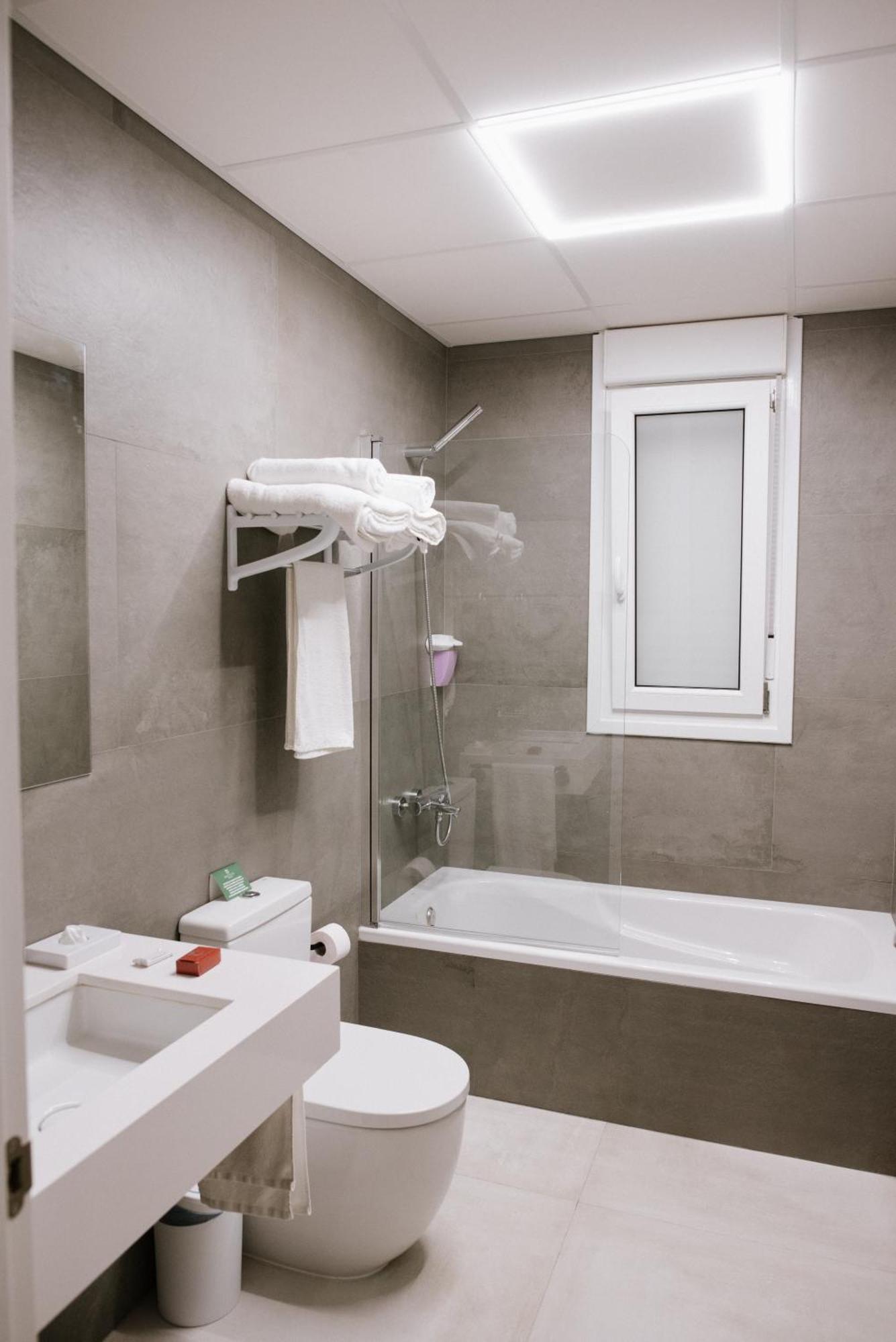 Hotel Melilla Centro Εξωτερικό φωτογραφία